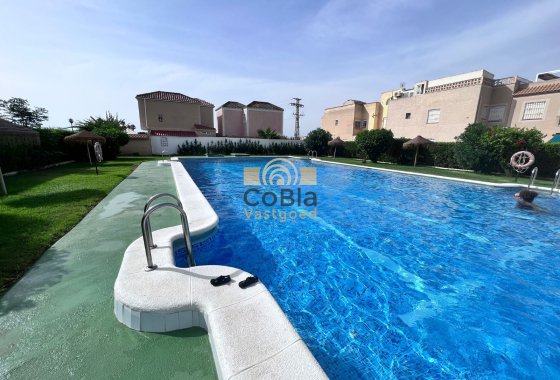 Apartment - Ground Floor - Herverkoop - Torrevieja - El Limonar