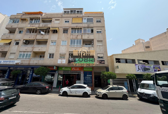 Apartment - Wiederverkauf - Torrevieja - Centro