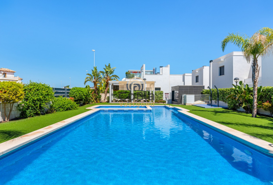 Apartments - Wiederverkauf - Orihuela Costa - Las Filipinas