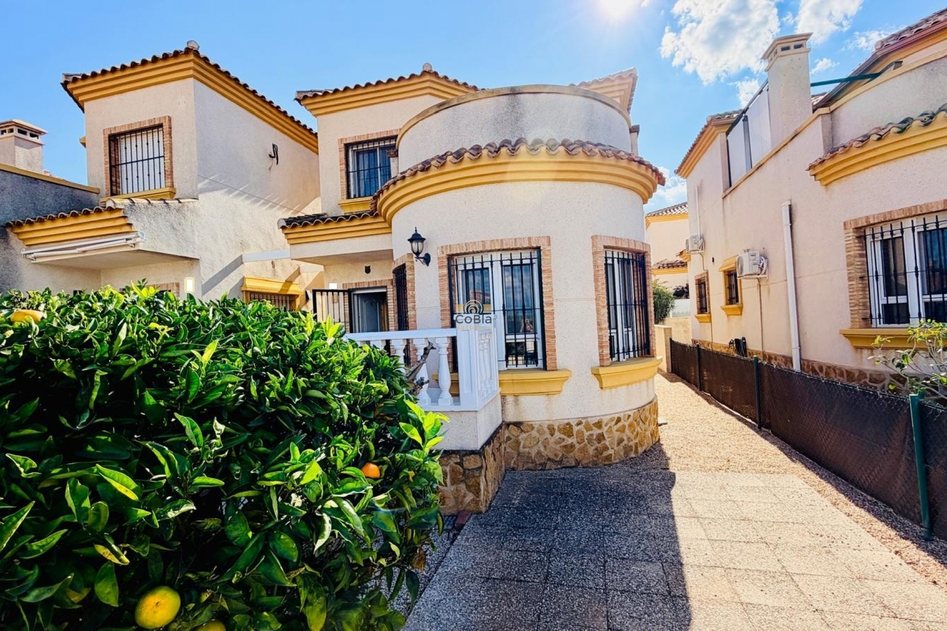 Herverkoop - Detached Villa - Los Montesinos - La Herrada