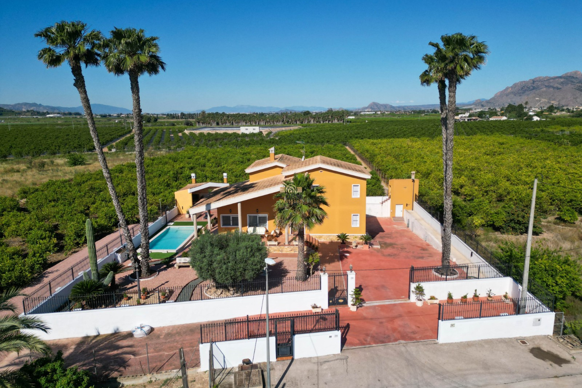 Herverkoop - Finca Country Property - Orihuela