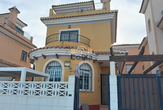 House - Detached Villa (4) - Herverkoop - Los Montesinos - La Herrada