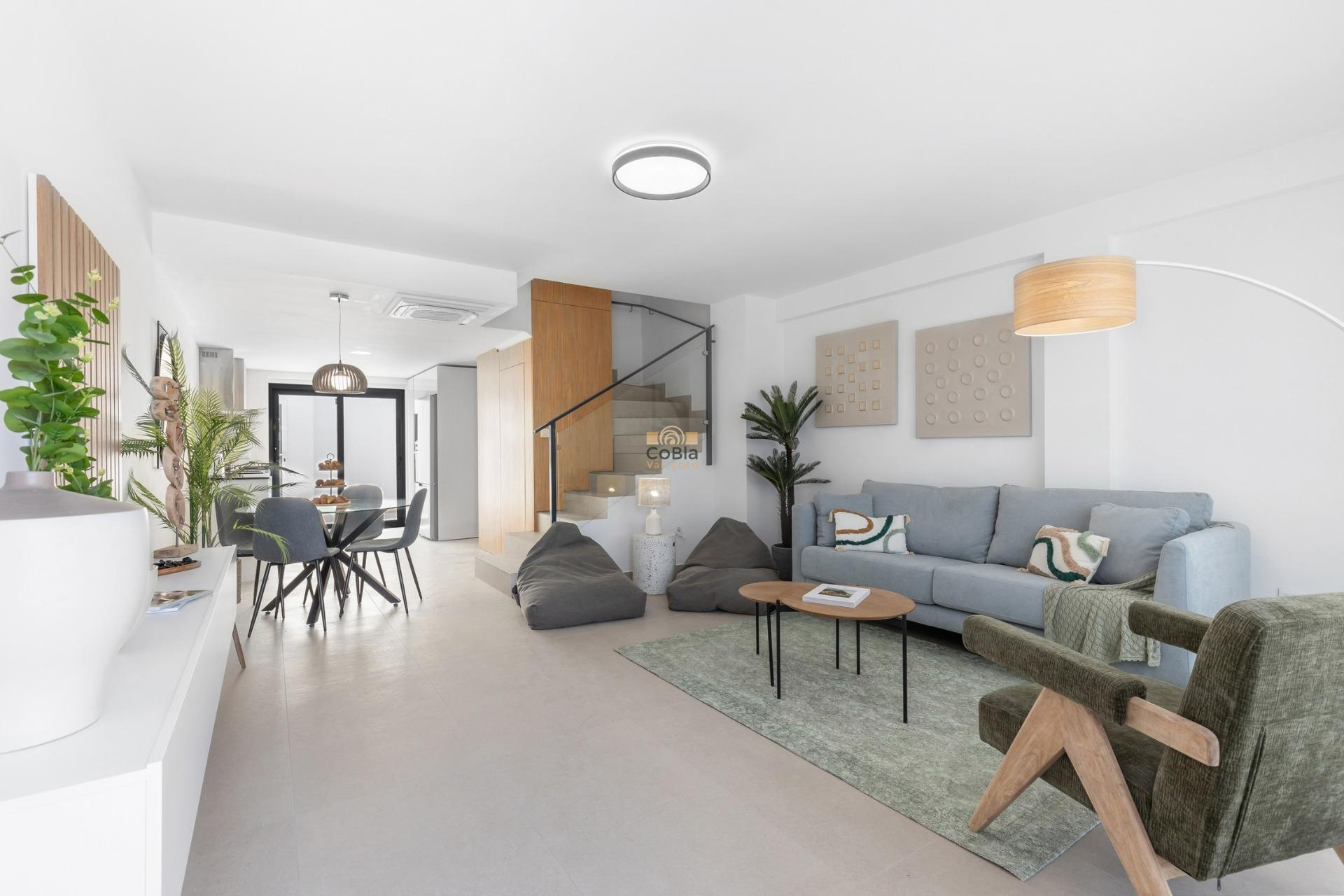 Neue Gebäude - Stadthaus - Rafal - pueblo