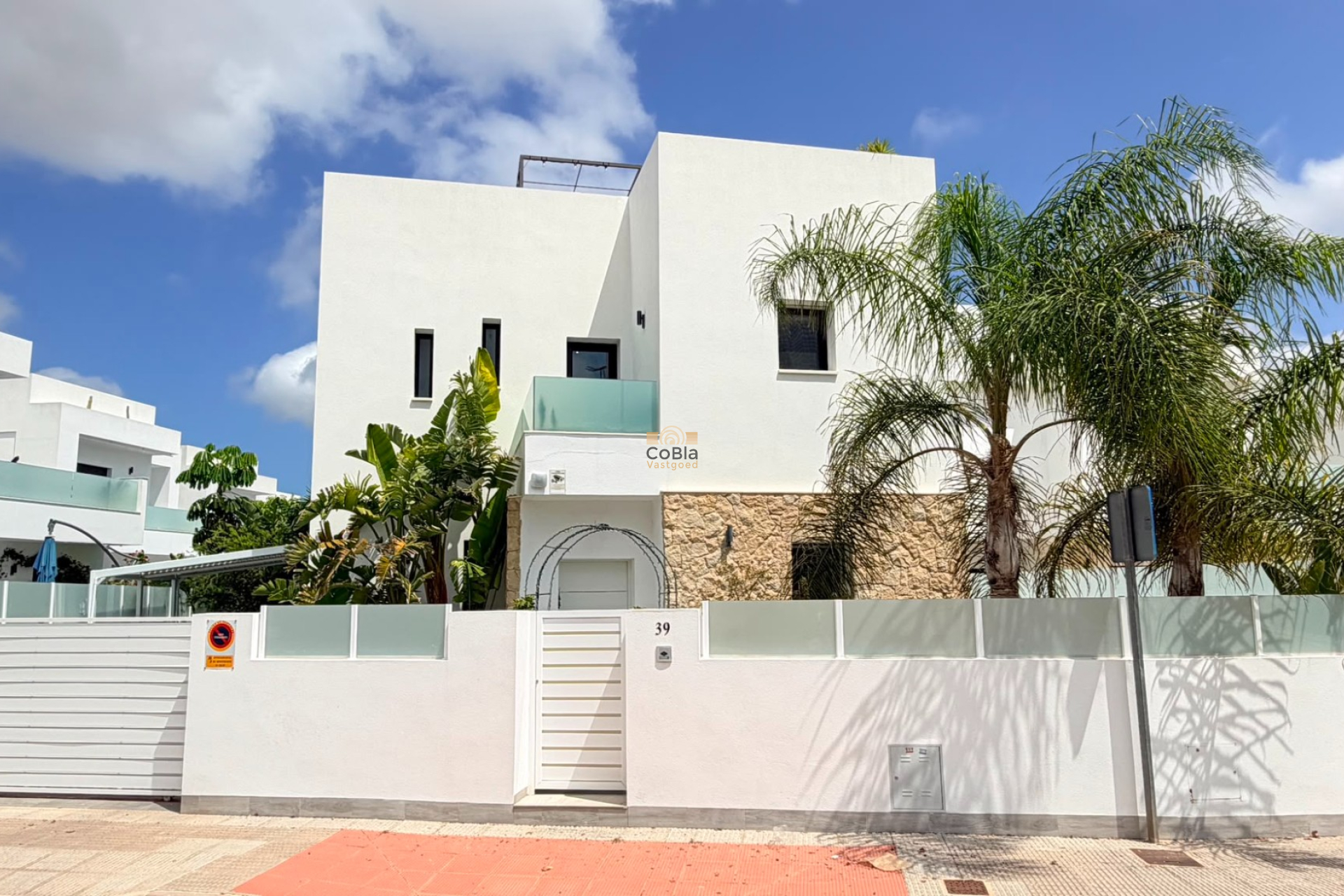 Resale - 4. House - Detached Villa - Los Montesinos - La Herrada