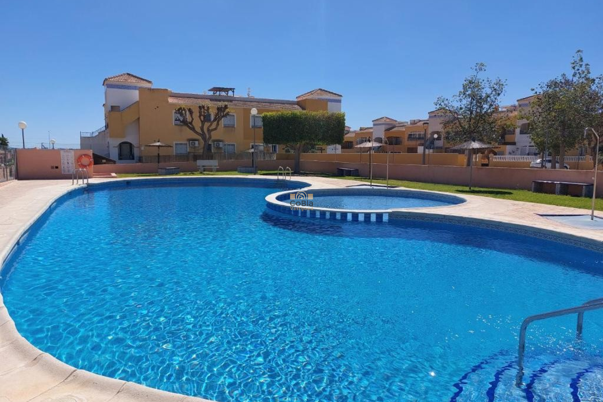 Resale - Apartment - Los Montesinos - La Herrada