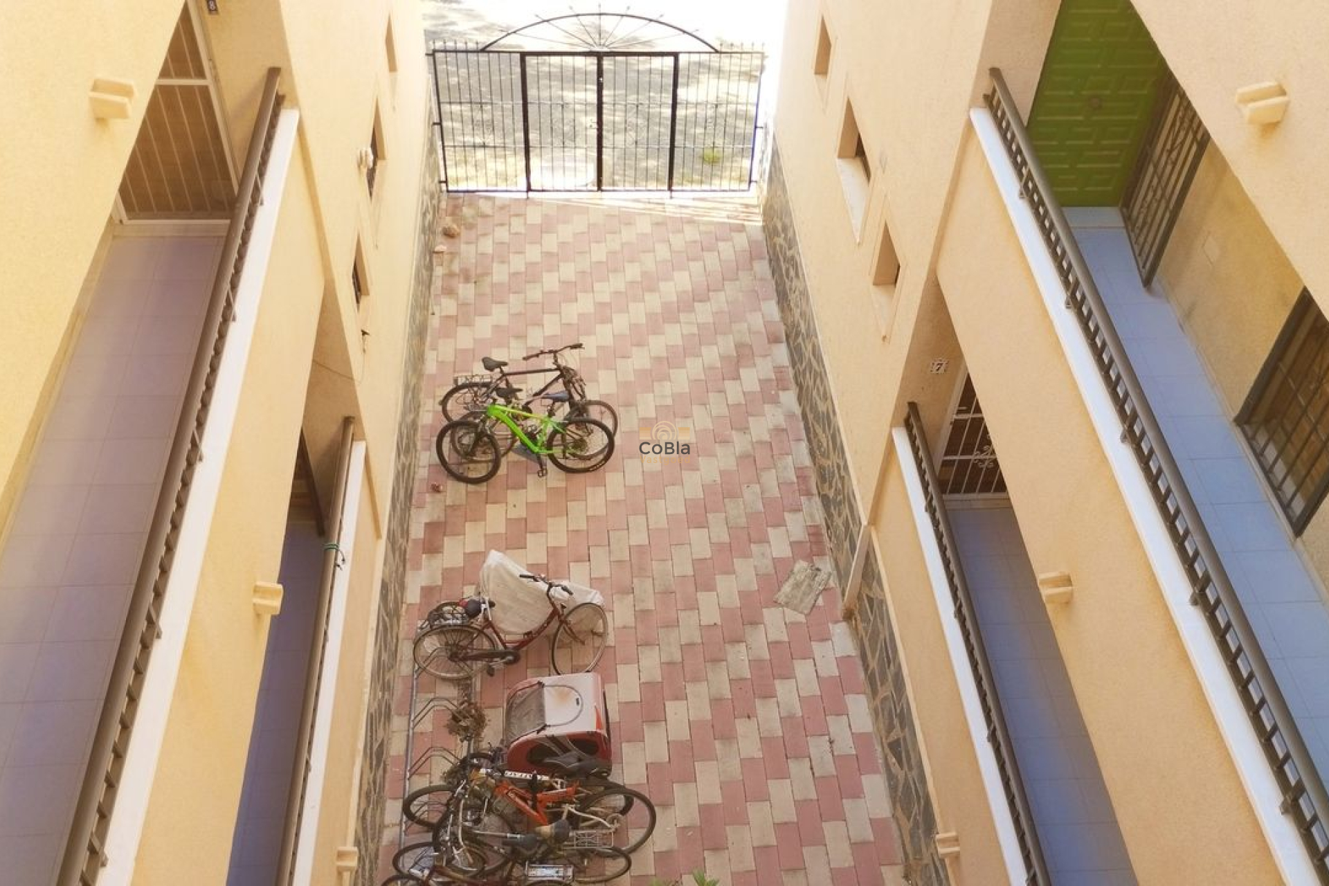 Resale - Apartment - Torrevieja - El chaparral