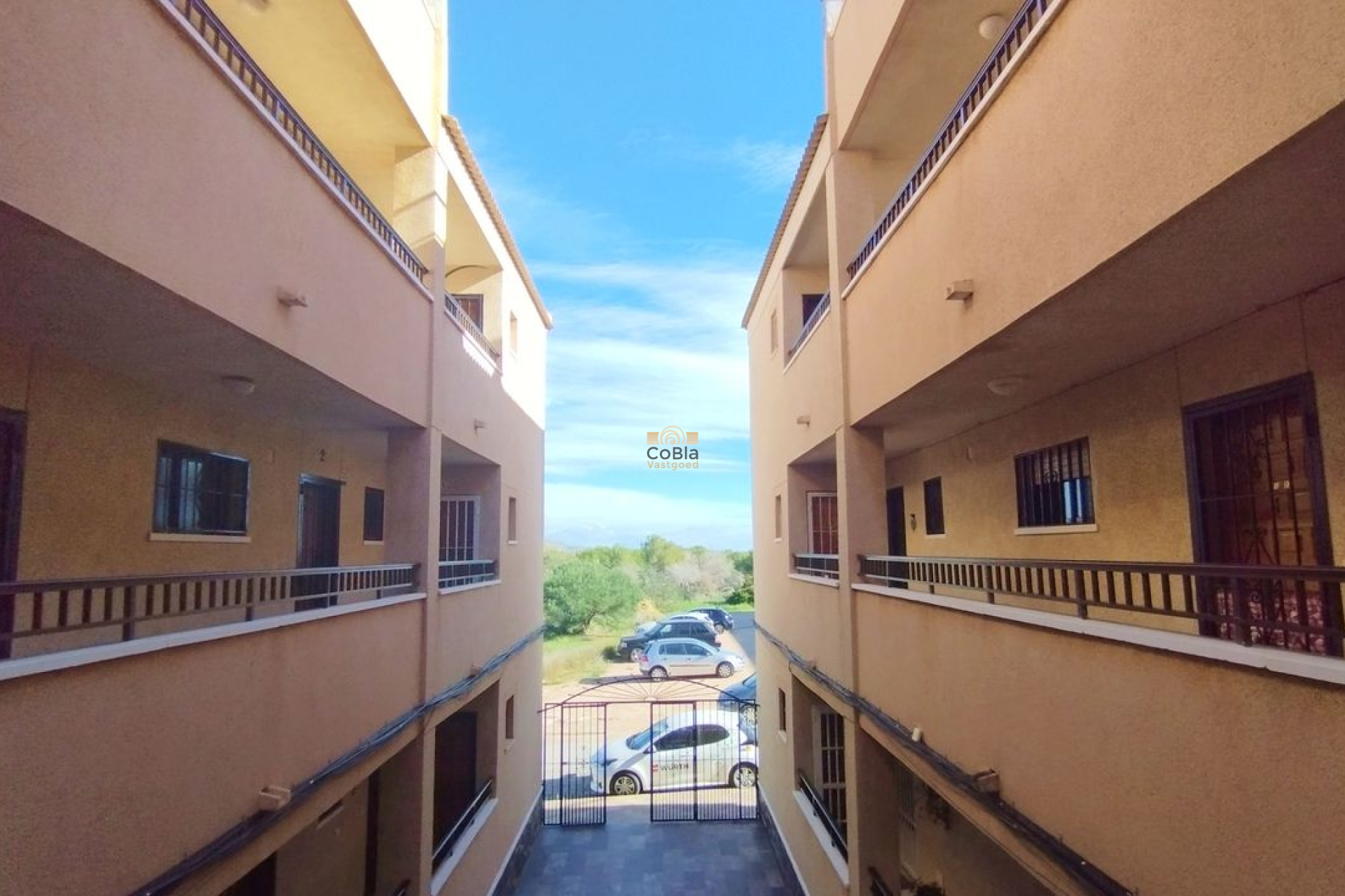 Resale - Apartment - Torrevieja - El chaparral