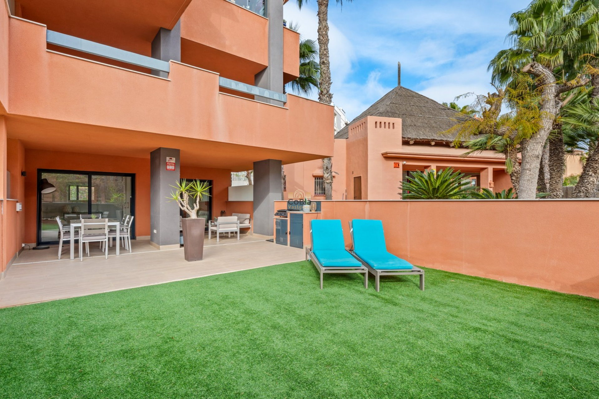 Resale - Apartments - Orihuela Costa - Villamartín