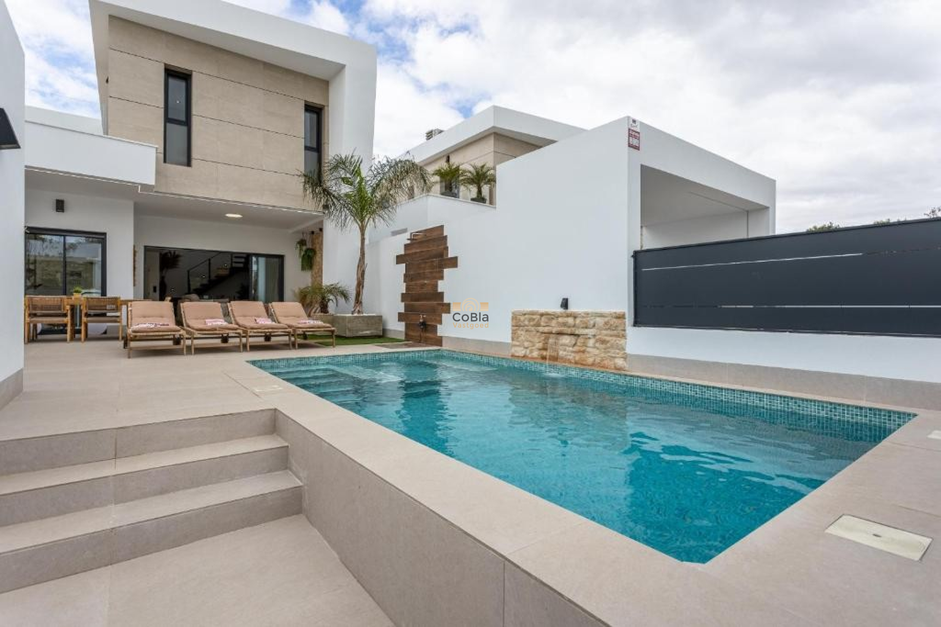 Resale - Detached Villa - Dolores