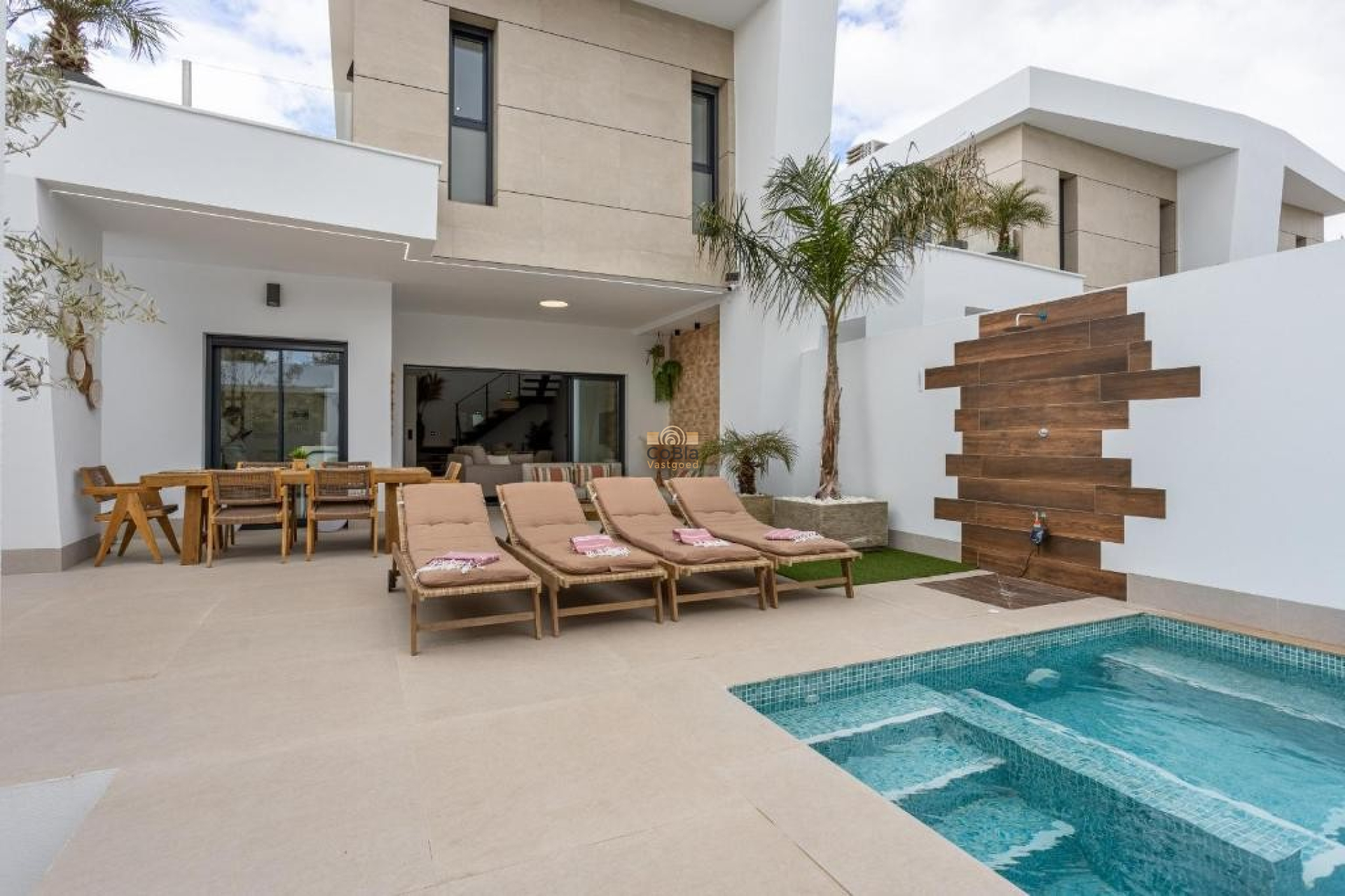 Resale - Detached Villa - Dolores