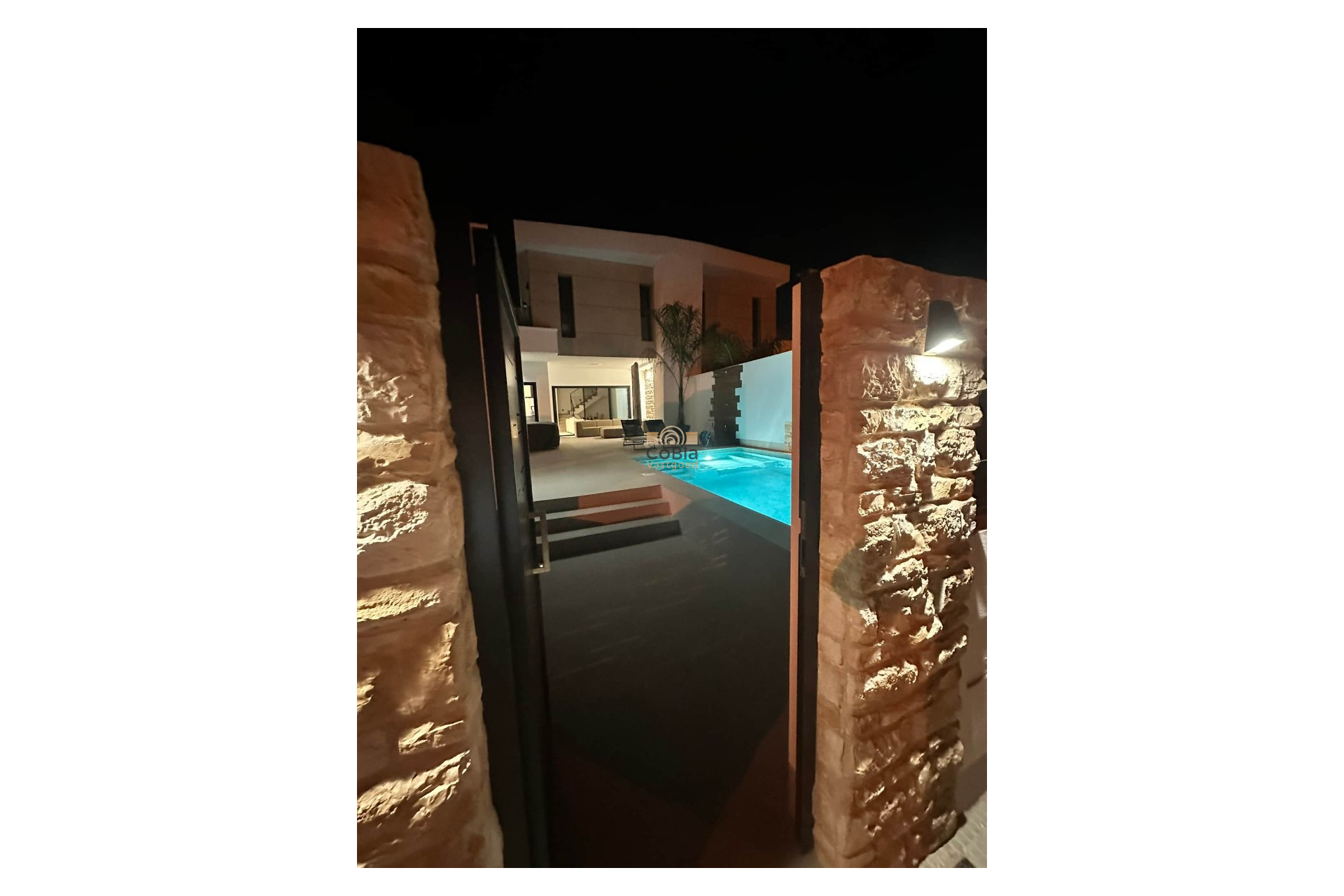 Resale - Detached Villa - Dolores