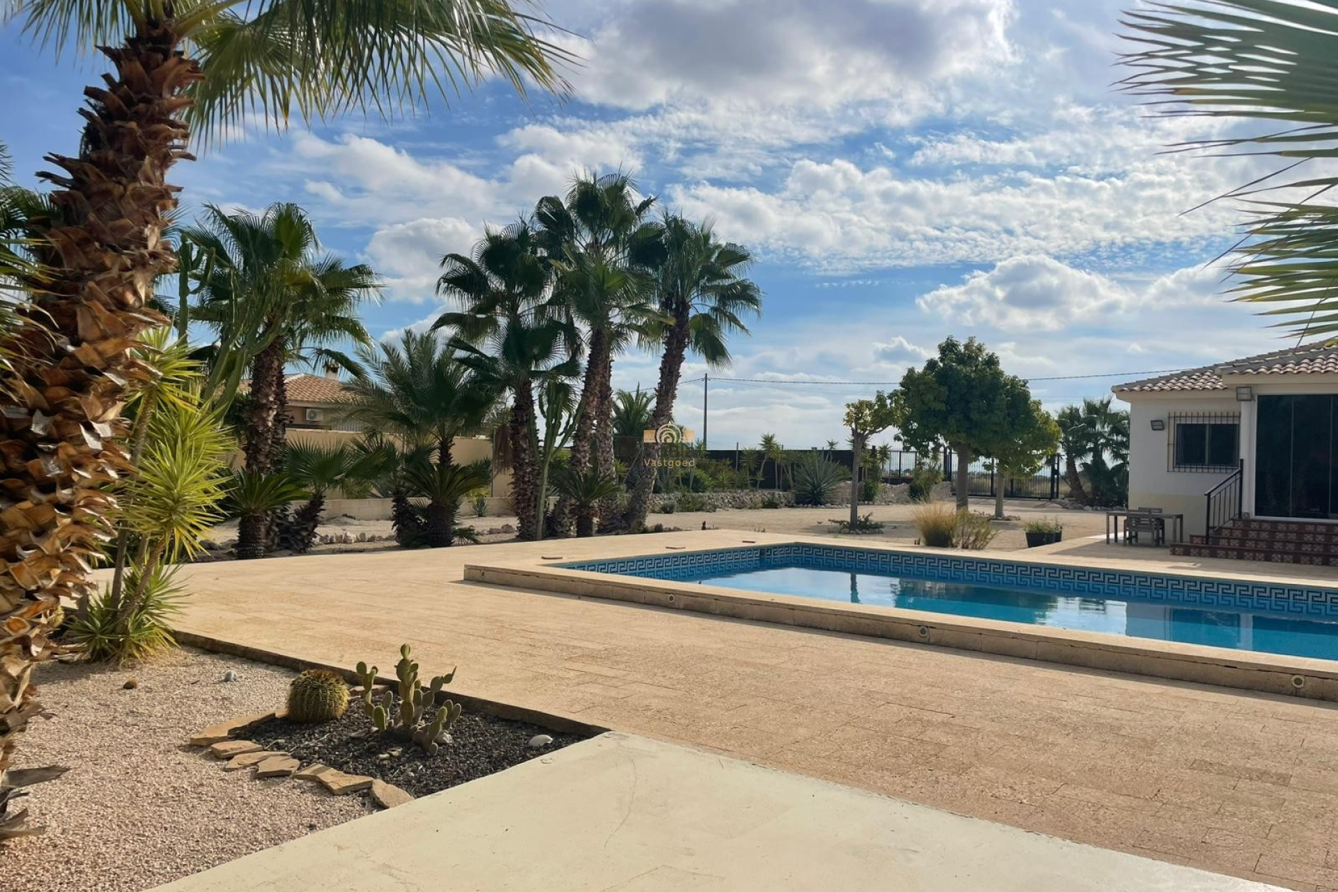 Resale - Finca / Country Property - Abanilla