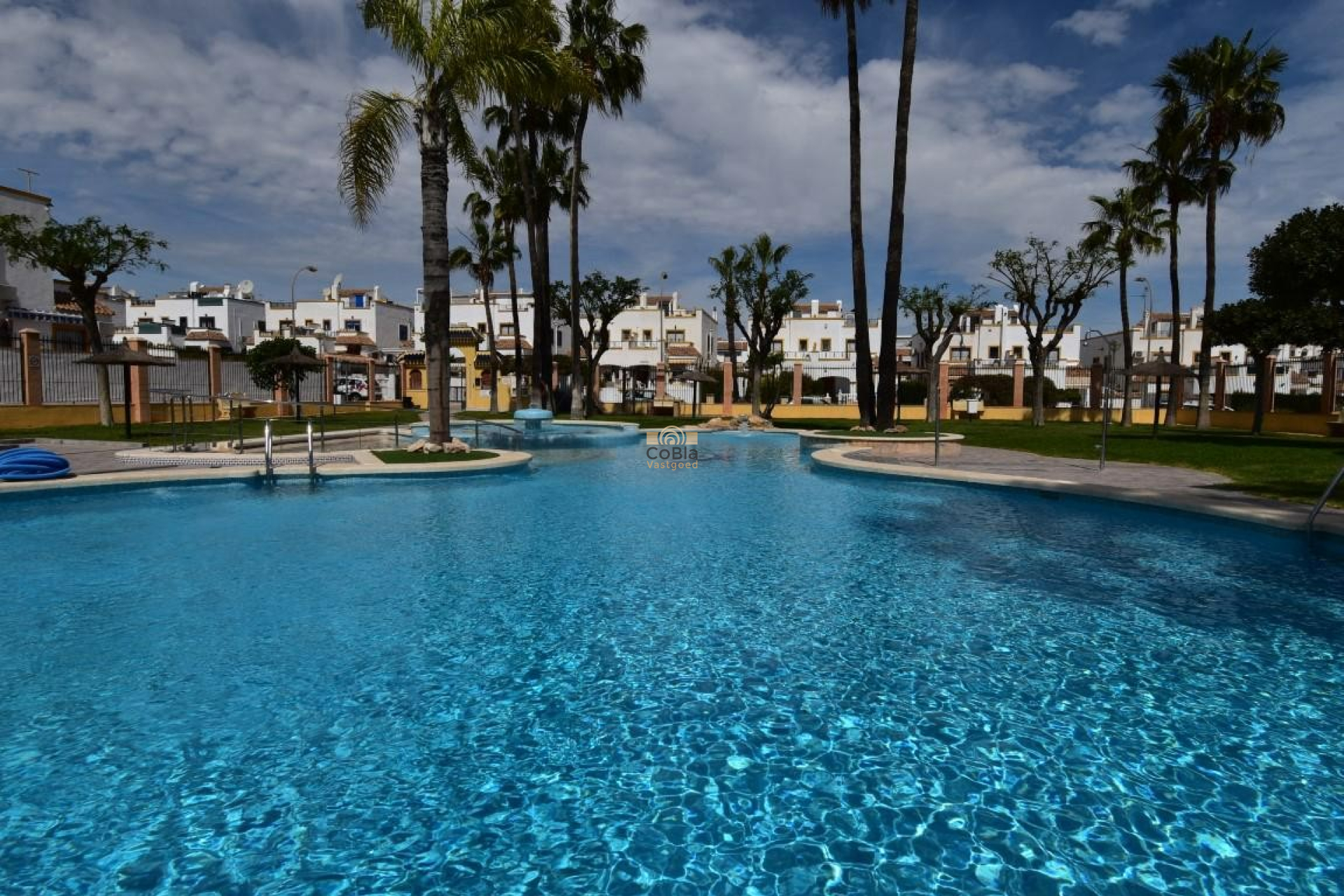 Resale - House - Quad - Orihuela Costa - La Florida