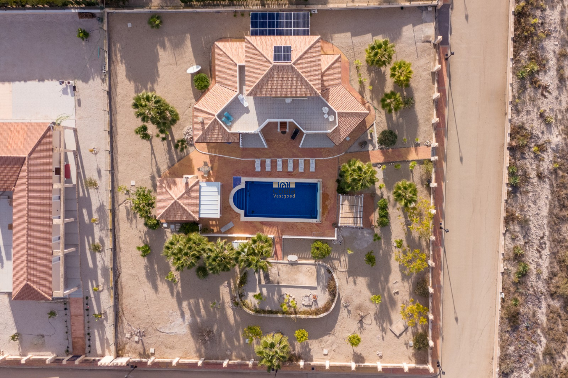 Resale - Villa - Campos del Rio