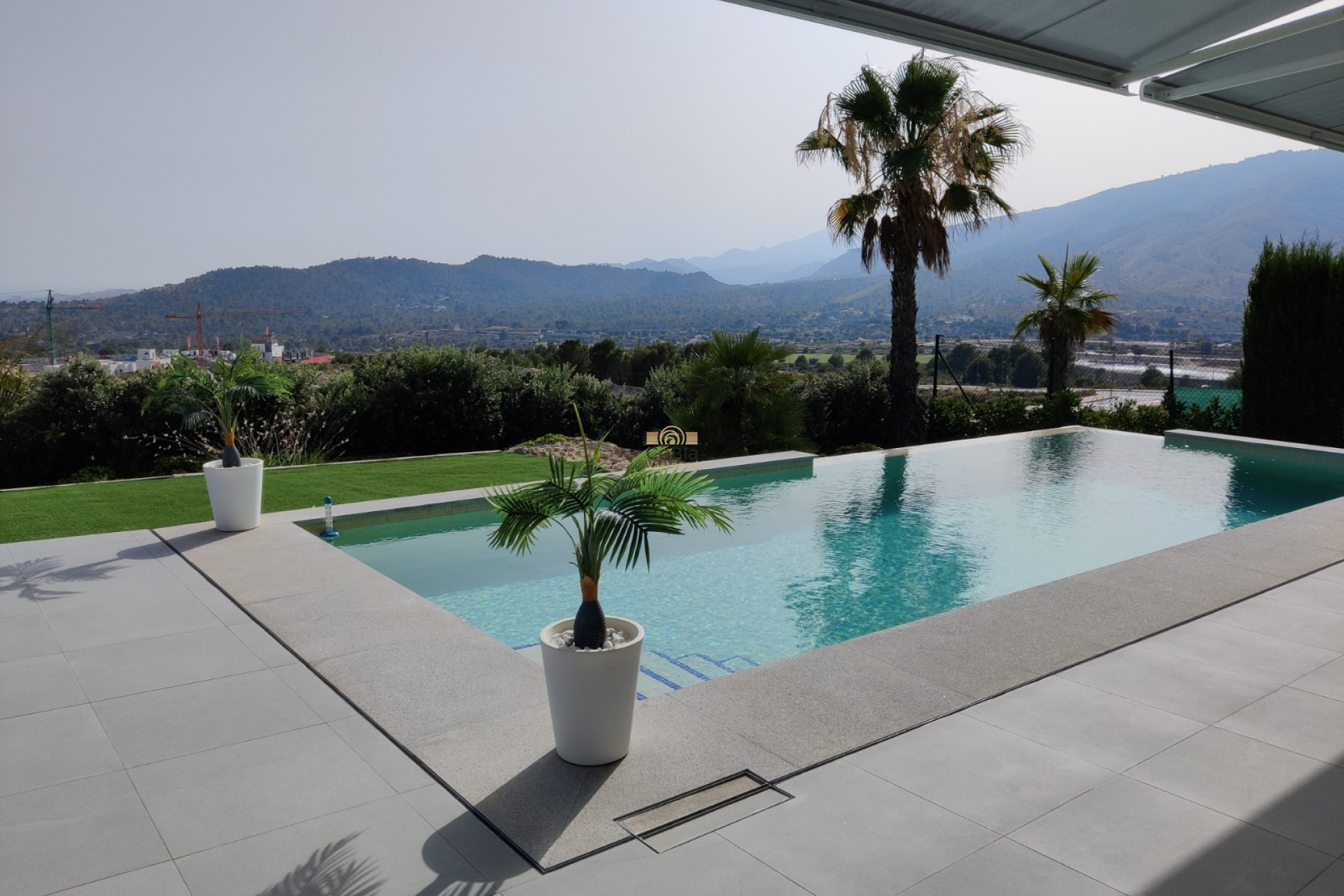 Resale - Villa - Finestrat