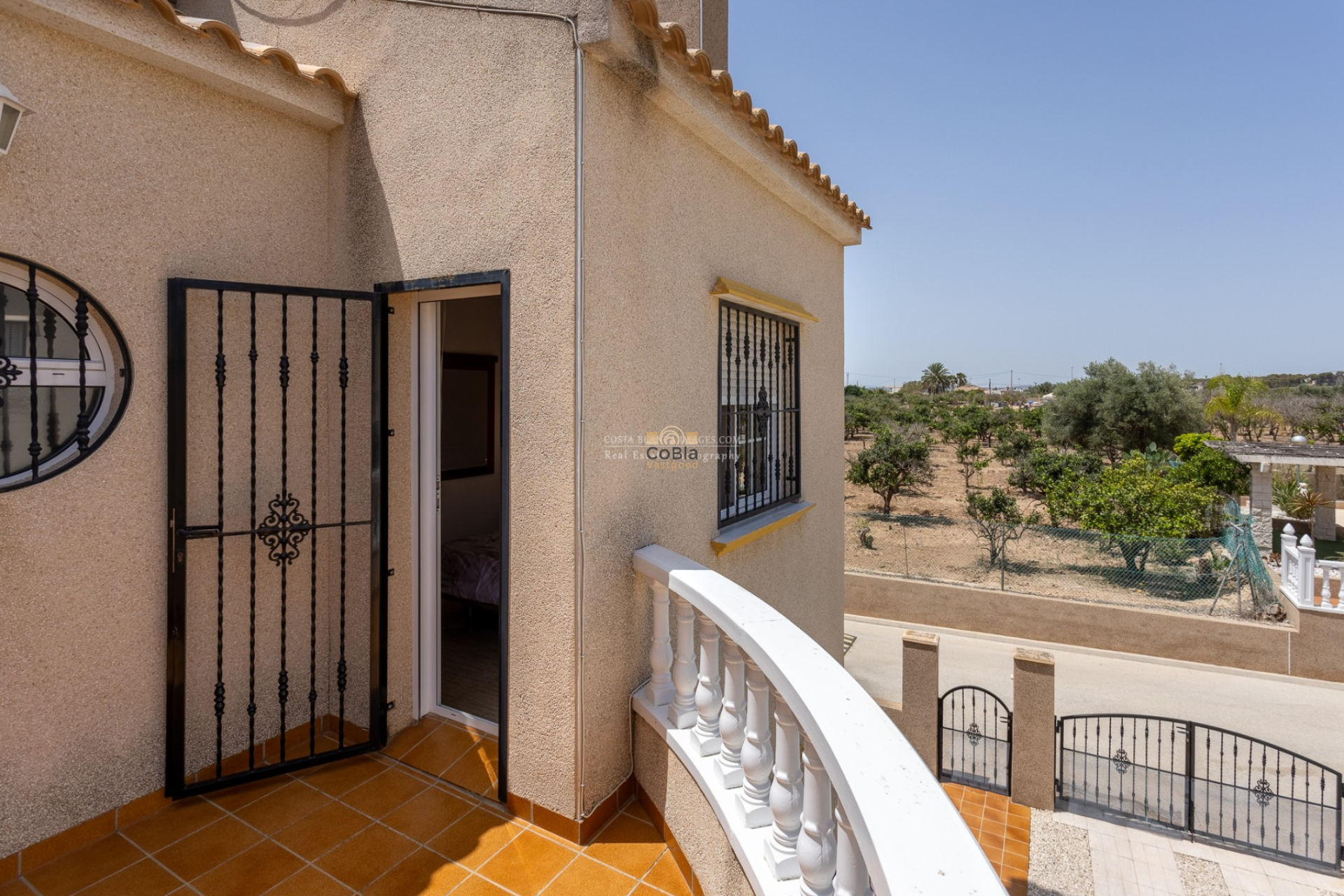 Resale - Villa - Guardamar del Segura - Urb el raso