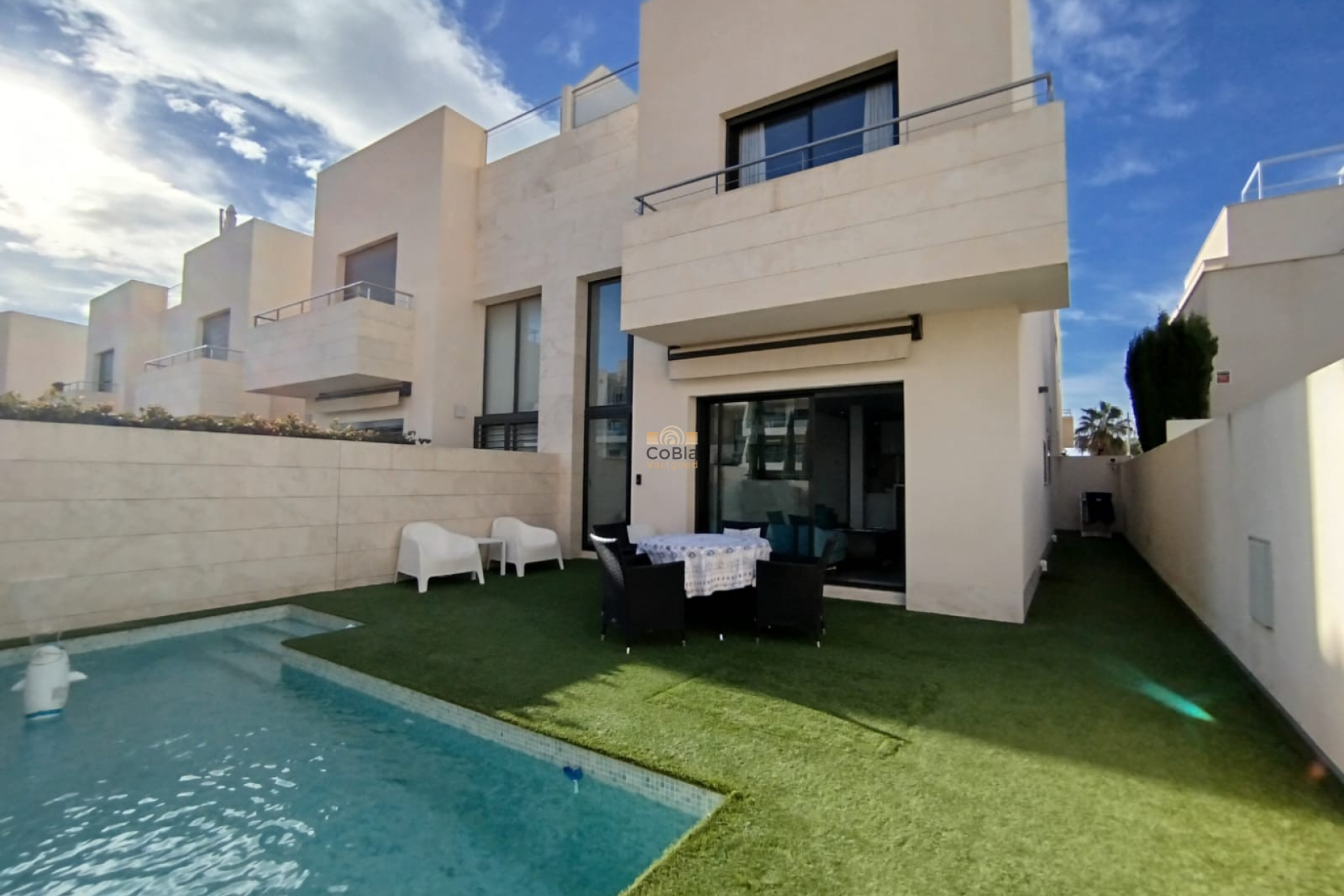 Resale - Villa - Orihuela Costa - Los Dolses