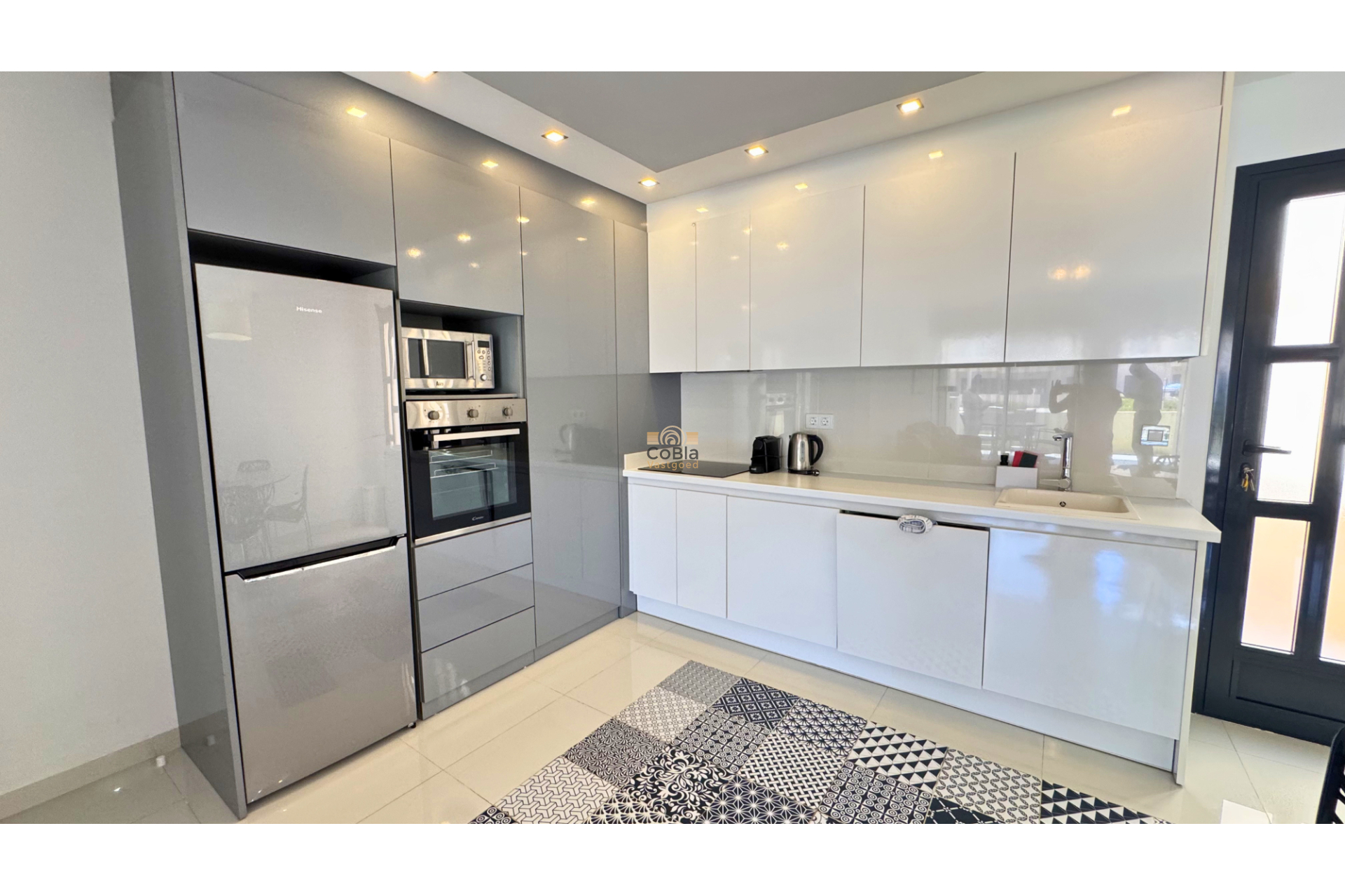 Revente - Apartments - Mil Palmeras