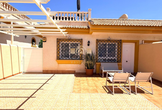 Semi Detached Villa - Wiederverkauf - Los Montesinos - Urbanizacion montesol