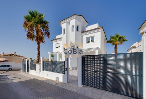 Villa - New Build - San Fulgencio - El Oasis