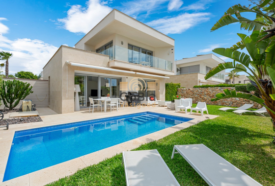 Villa - Wiederverkauf - Orihuela - Vistabella Golf