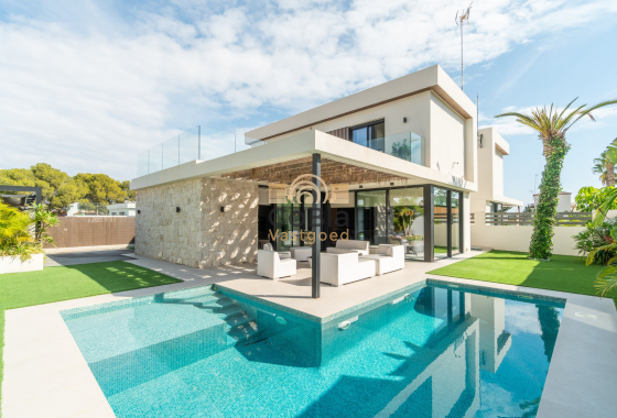 Villa - Wiederverkauf - Torrevieja - Los Balcones