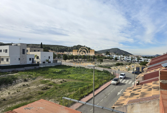Neue Gebäude - Stadthaus - Bigastro - pueblo