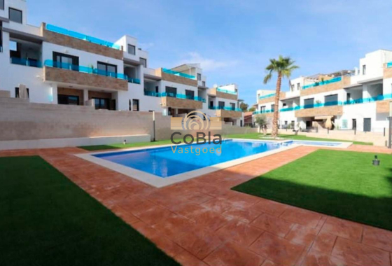 Neue Gebäude - Stadthaus - Bigastro - pueblo