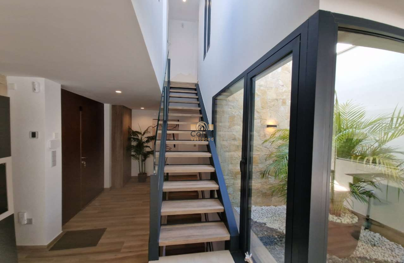 Herverkoop - Villa - Monforte del Cid - Font del Llop