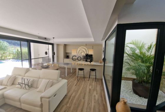 Herverkoop - Villa - Monforte del Cid - Font del Llop