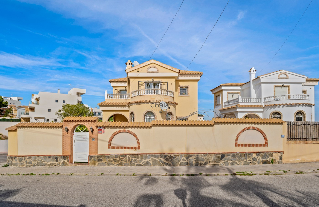 Herverkoop - Villa - Orihuela Costa - Castillo de Don Juan