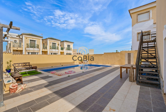 Herverkoop - Villa - Orihuela Costa - Castillo de Don Juan