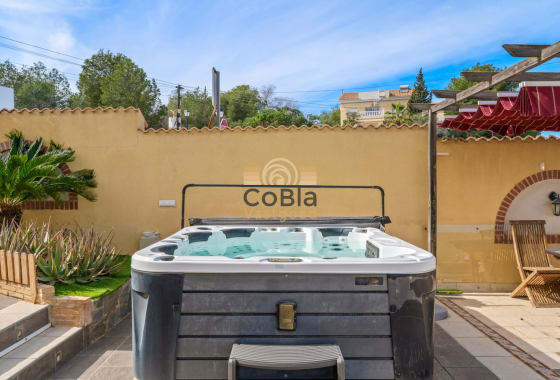 Herverkoop - Villa - Orihuela Costa - Castillo de Don Juan