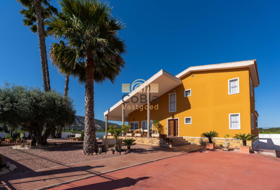Herverkoop - Finca Country Property - Orihuela