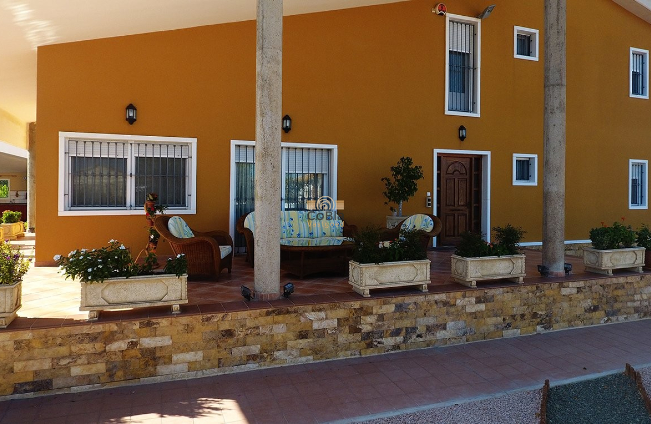 Herverkoop - Finca Country Property - Orihuela