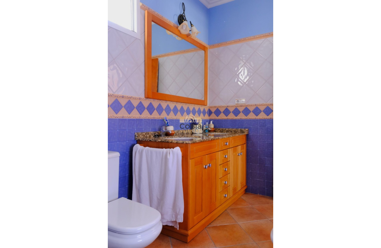 Herverkoop - Finca Country Property - Orihuela