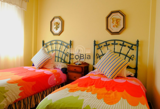 Herverkoop - Finca Country Property - Orihuela