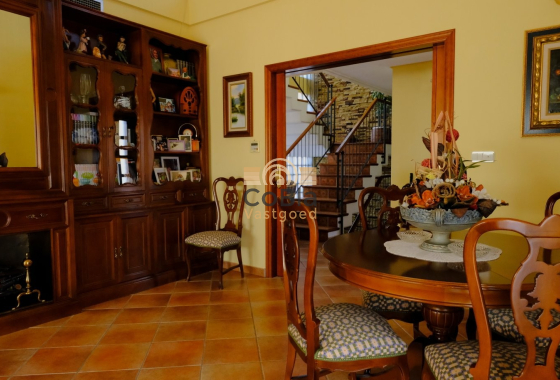 Herverkoop - Finca Country Property - Orihuela