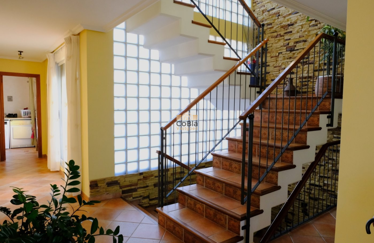 Herverkoop - Finca Country Property - Orihuela