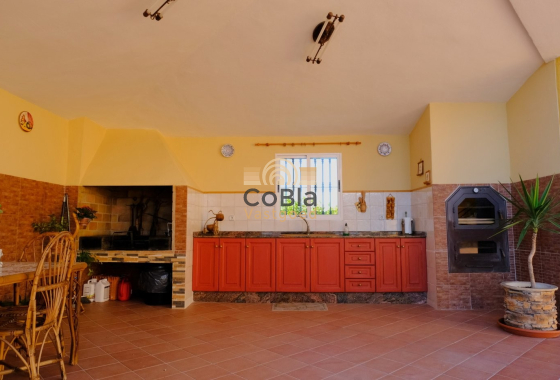 Herverkoop - Finca Country Property - Orihuela