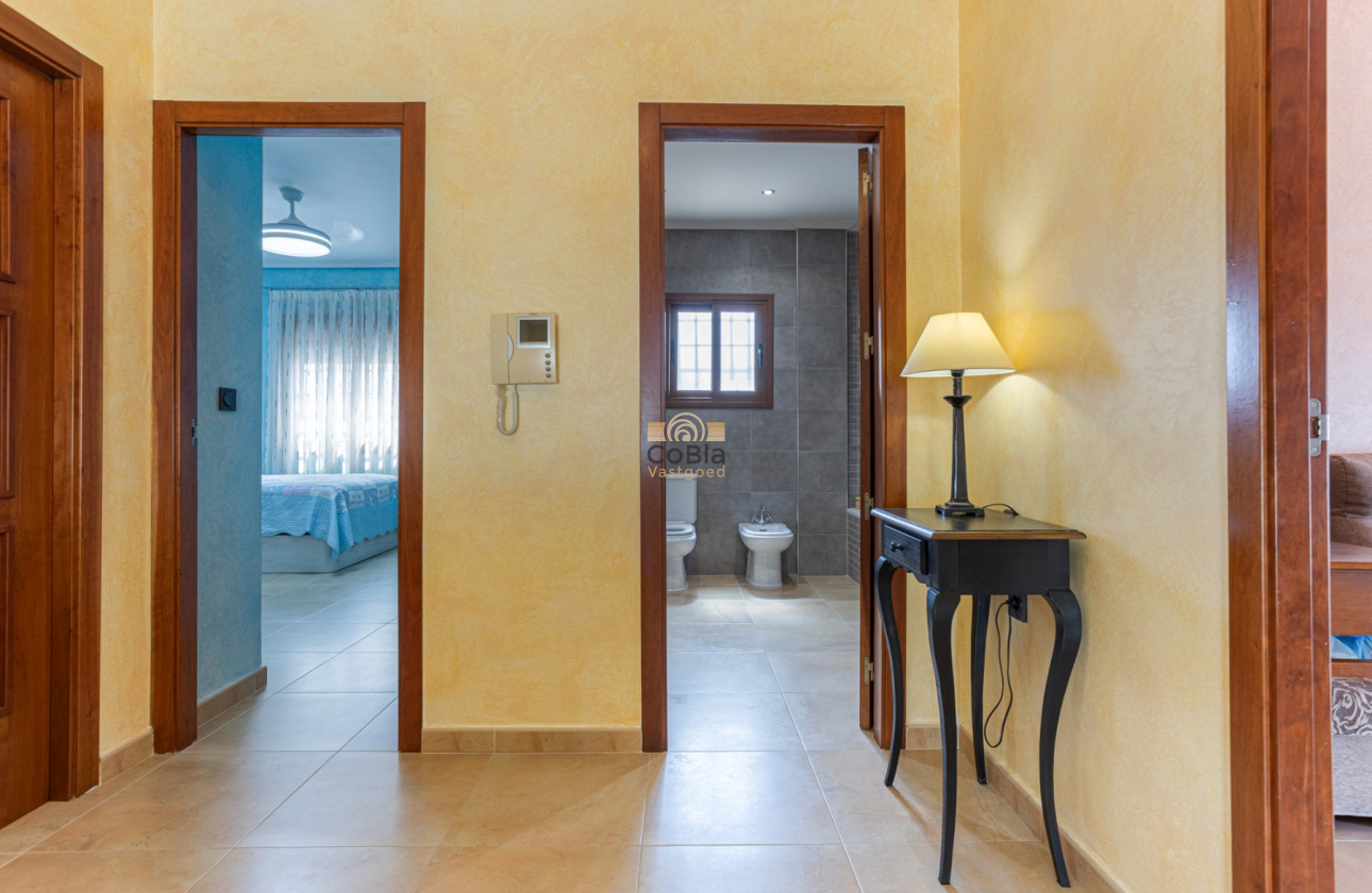 Resale - Detached Villa - Los Montesinos - La Herrada