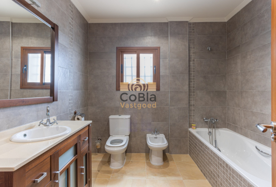 Resale - Detached Villa - Los Montesinos - La Herrada