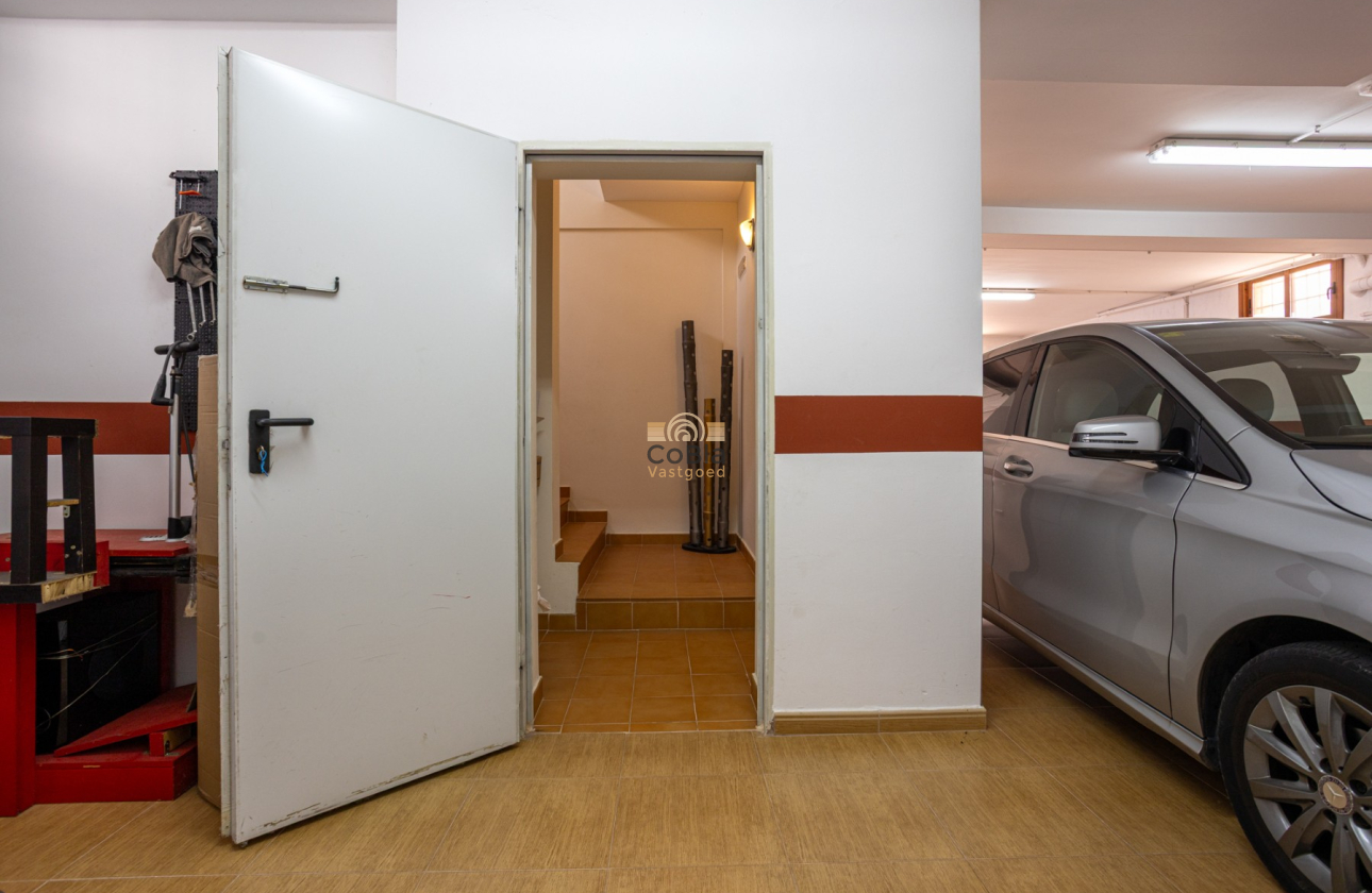 Resale - Detached Villa - Los Montesinos - La Herrada