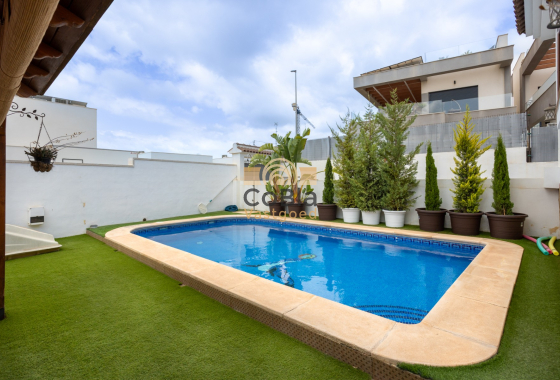 Resale - Detached Villa - Los Montesinos - La Herrada