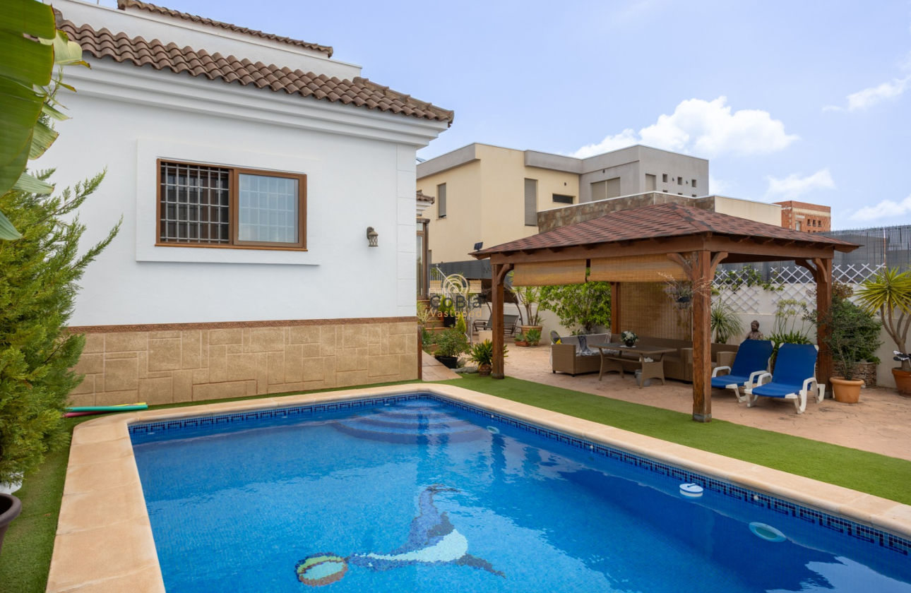 Resale - Detached Villa - Los Montesinos - La Herrada