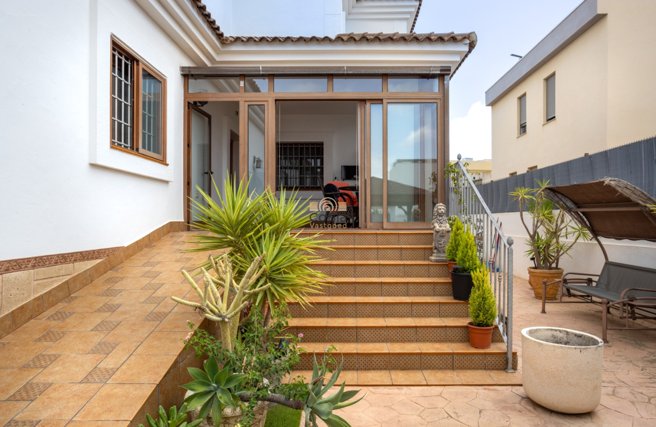 Resale - Detached Villa - Los Montesinos - La Herrada