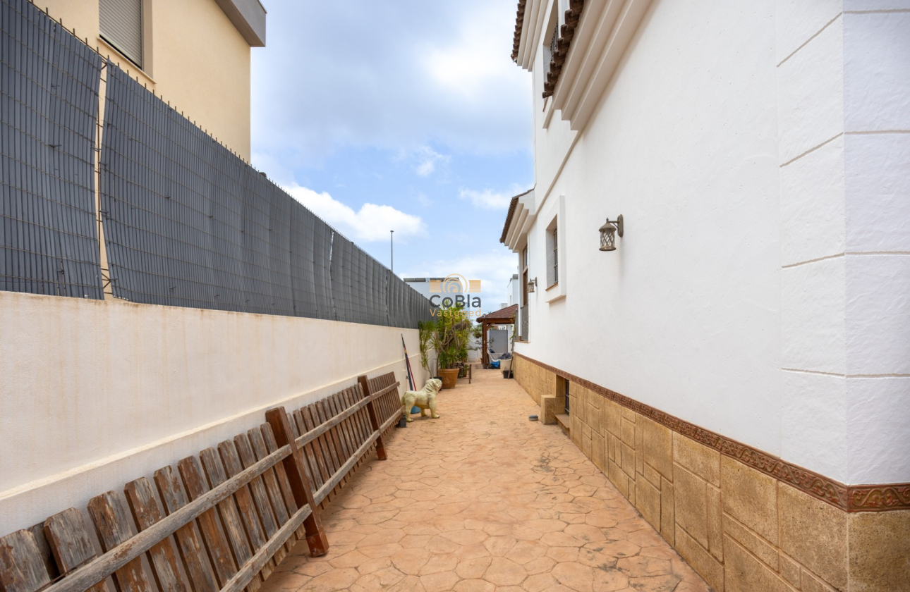 Resale - Detached Villa - Los Montesinos - La Herrada