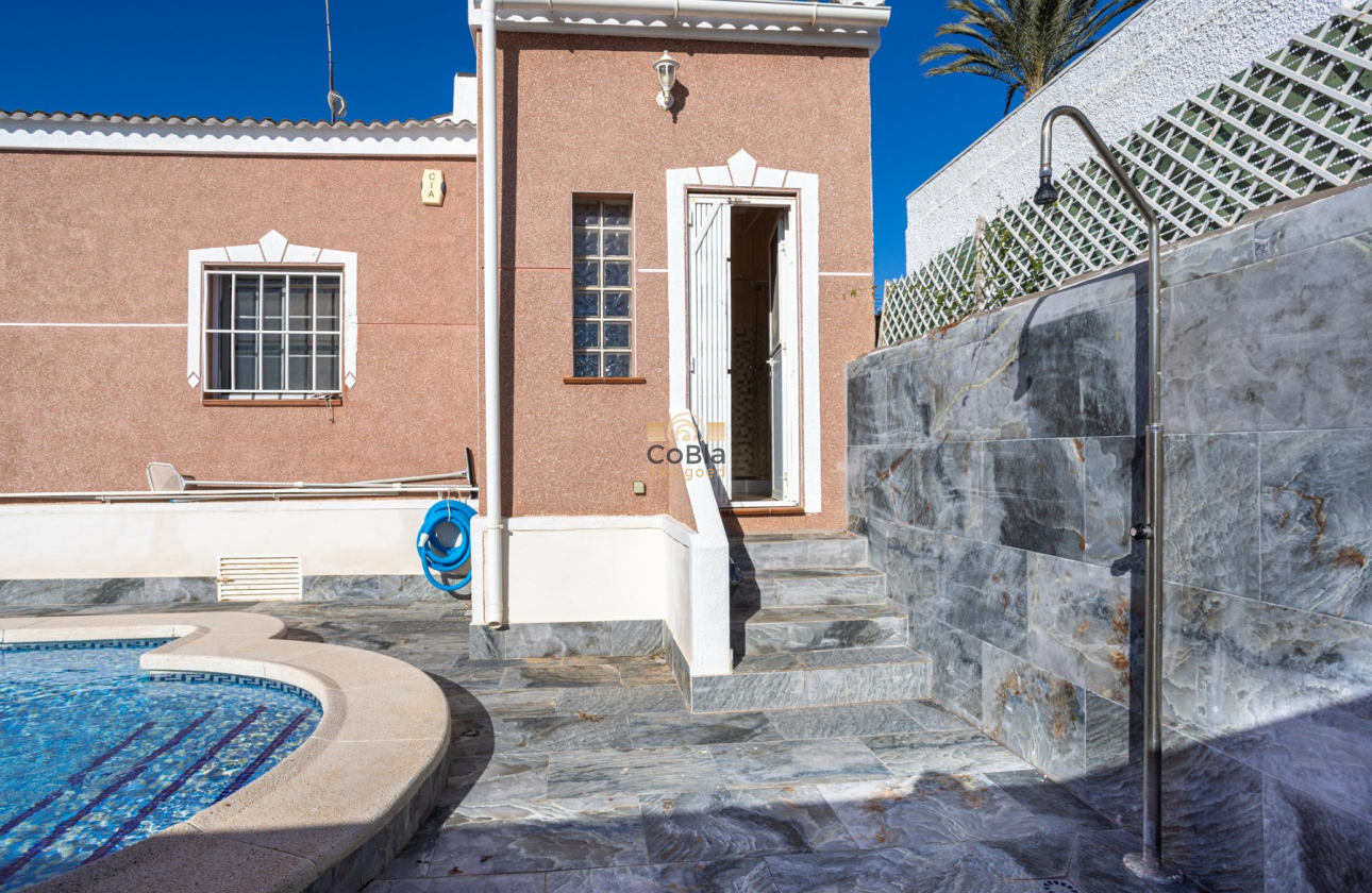 Resale - Detached Villa - Torrevieja - Urbanización San Luis
