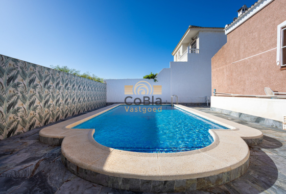 Resale - Detached Villa - Torrevieja - Urbanización San Luis