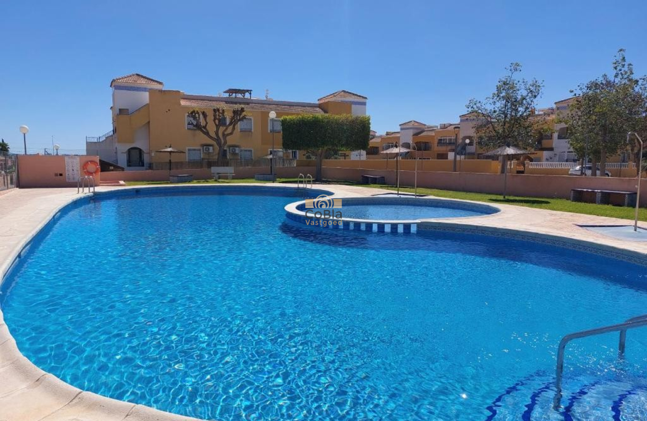 Herverkoop - Apartment flat - Los Montesinos - La Herrada